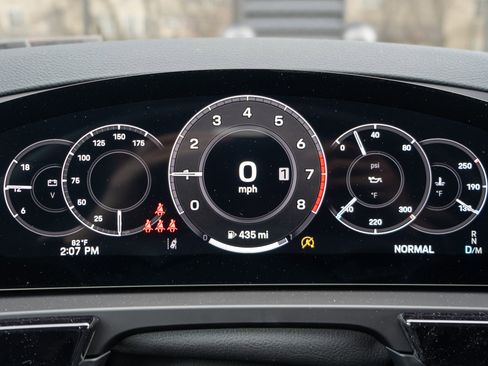 New 2026 Porsche Cayenne image 24