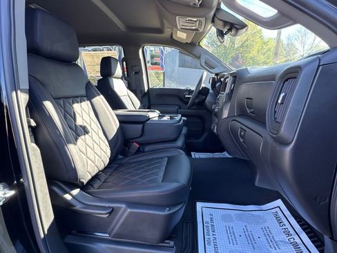 New 2026 Chevrolet Silverado 1500 Custom Trail Boss w/ LPO, Dark Essentials Package AWD/4WD image 7