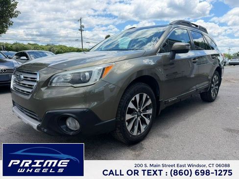 Used 2015 Subaru Outback 2.5i Limited AWD/4WD image 3