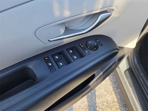 New 2025 Hyundai Tucson SEL image 13