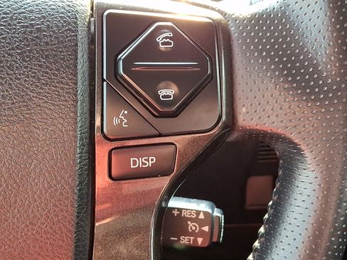 Used 2019 Toyota 4Runner Limited AWD/4WD image 23