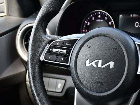 Used 2024 Kia Forte LX image 19