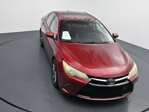 Used 2016 Toyota Camry XSE w/ Moonroof Package FWD image 25