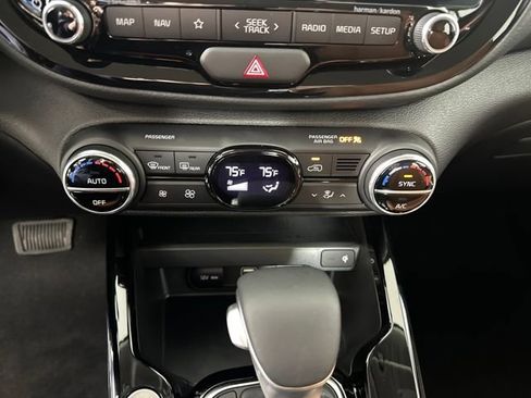 Used 2025 Kia Soul EX image 23