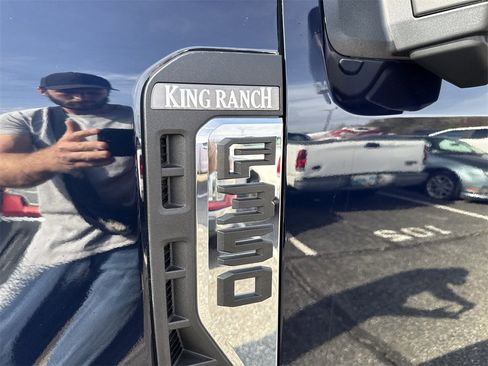 Used 2025 Ford F350 King Ranch w/ FX4 Off-Road Package image 12