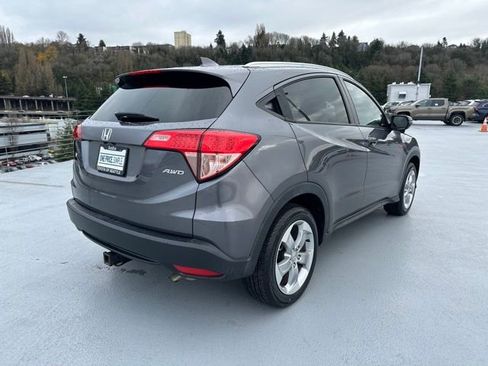 Used 2017 Honda HR-V EX-L image 3