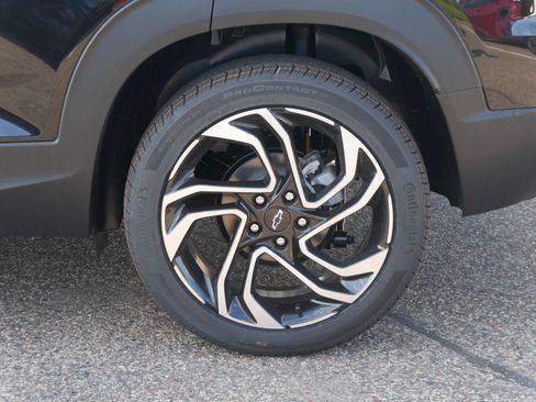 New 2026 Chevrolet TrailBlazer RS w/ Convenience Package AWD/4WD image 3
