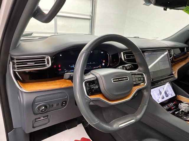 Used 2022 Jeep Grand Wagoneer Series II w/ Convenience Group III AWD/4WD image 26