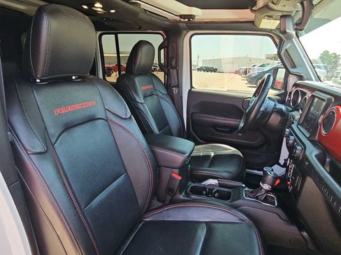 Used 2022 Jeep Wrangler Unlimited Rubicon w/ LED Lighting Group AWD/4WD image 18
