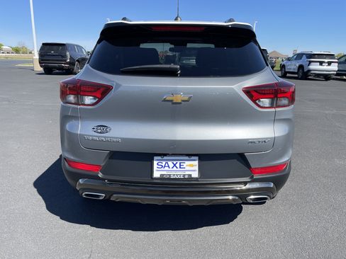 Used 2023 Chevrolet TrailBlazer ACTIV w/ Sun and Liftgate Package FWD image 4