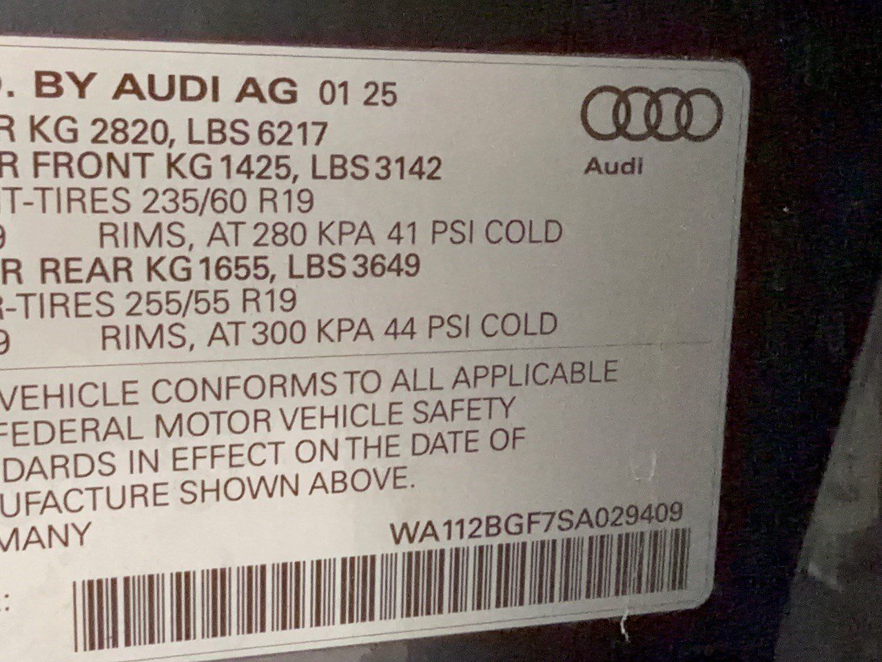 Certified 2025 Audi Q6 e-tron Premium w/ Convenience Package RWD image 32