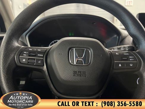 Used 2025 Honda HR-V LX image 20