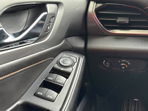 Used 2019 Chevrolet Traverse LS FWD image 31