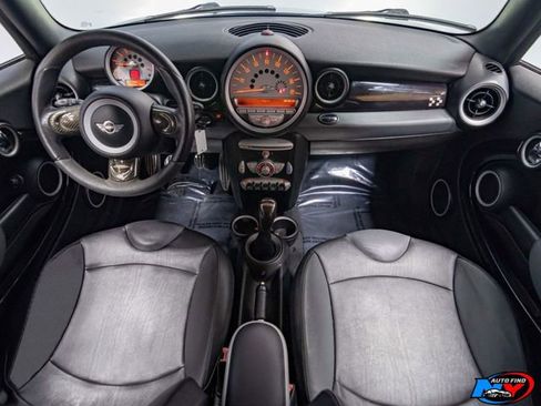 Used 2009 MINI Cooper John Cooper Works image 2