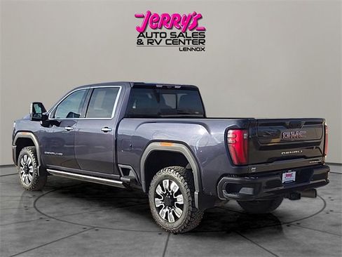 Used 2024 GMC Sierra 2500 Denali w/ Denali Reserve Package image 3