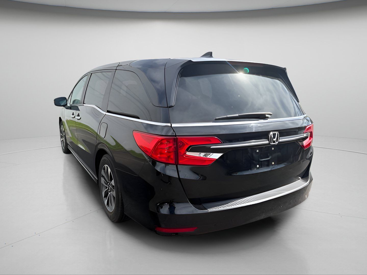 Used 2024 Honda Odyssey EX-L image 16