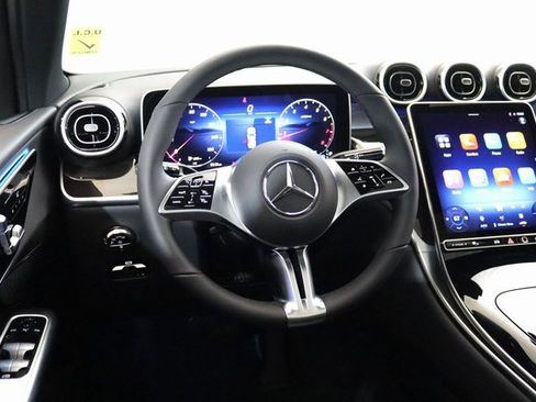 Certified 2025 Mercedes-Benz GLC 300 4MATIC image 18