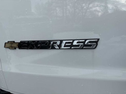 New 2025 Chevrolet Express 3500 Extended w/ Driver Convenience Package RWD image 24