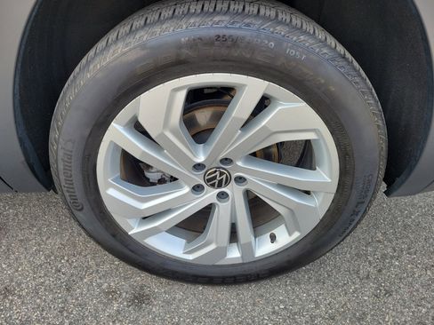 Certified 2021 Volkswagen Atlas SE image 27