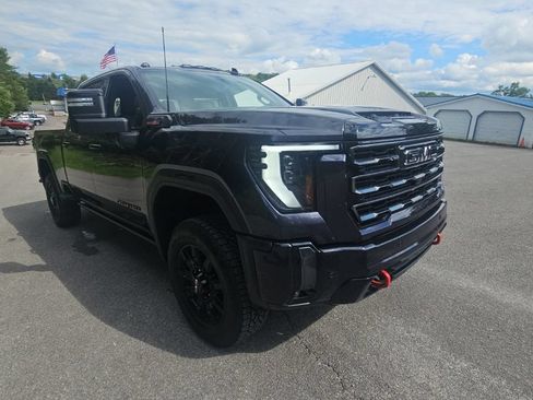 Used 2024 GMC Sierra 2500 AT4 w/ AT4 Premium Plus Package AWD/4WD image 7