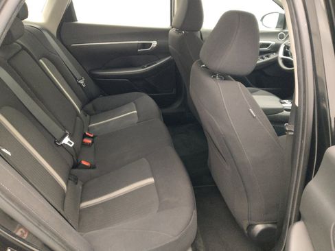 Used 2022 Hyundai Sonata SEL w/ Preferred Accessory Package FWD image 19