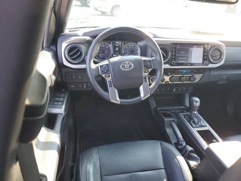 Certified 2022 Toyota Tacoma Limited w/ Nightshade Package AWD/4WD image 11