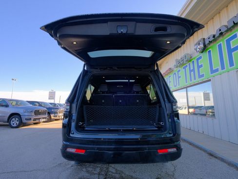 Used 2023 Jeep Grand Wagoneer L Series III w/ Rear Seat Video Group 1 image 23