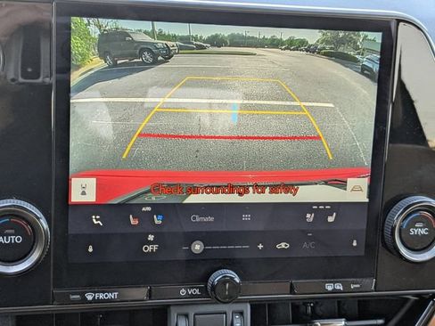 Used 2025 Lexus NX 250 FWD w/ Towing Package (2000 Lbs) image 21