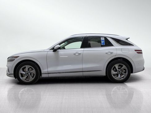 Used 2026 Genesis GV70 2.5T Select AWD/4WD image 3
