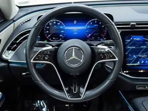 Used 2024 Mercedes-Benz E 350 4MATIC Sedan image 15