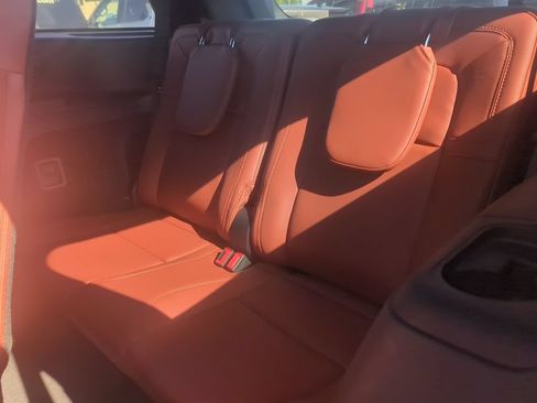 Used 2025 Lincoln Aviator Reserve w/ Equipment Group 201A AWD/4WD image 17