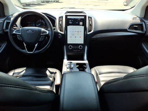 Certified 2024 Ford Edge SEL AWD/4WD image 12