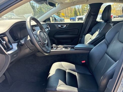 Used 2024 Volvo S60 B5 Core AWD/4WD image 9