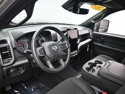 New 2026 RAM 2500 Tradesman AWD/4WD image 19
