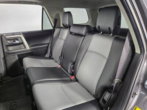 Used 2019 Toyota 4Runner SR5 Premium AWD/4WD image 16