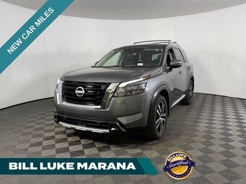 Used 2025 Nissan Pathfinder Platinum w/ Cargo Package AWD/4WD image 1