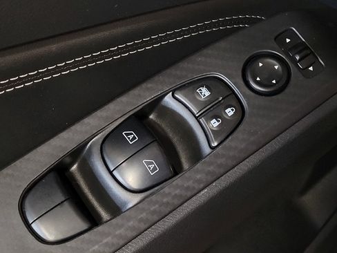 Used 2019 Nissan Altima 2.5 Platinum FWD image 27