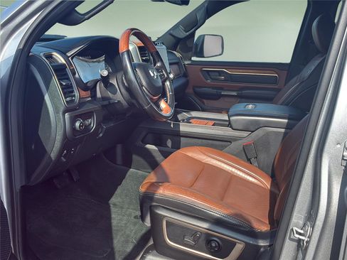 Used 2022 RAM 1500 Limited w/ Body Color Bumper Group image 26