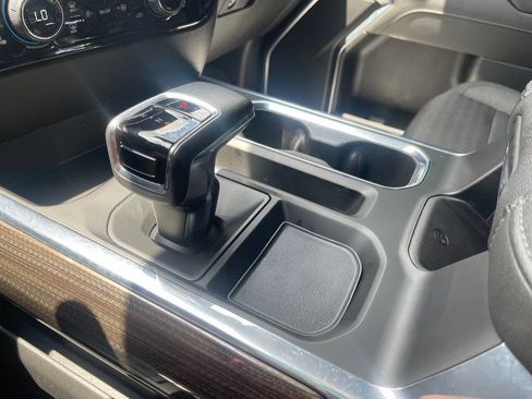 Used 2022 Chevrolet Silverado 1500 RST AWD/4WD image 17