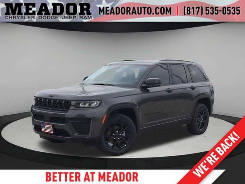 New 2026 Jeep Grand Cherokee Altitude AWD/4WD image 1