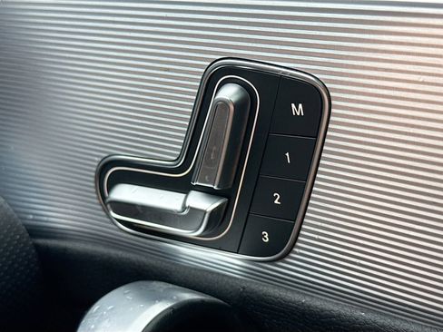 Used 2020 Mercedes-Benz CLA 250 image 37