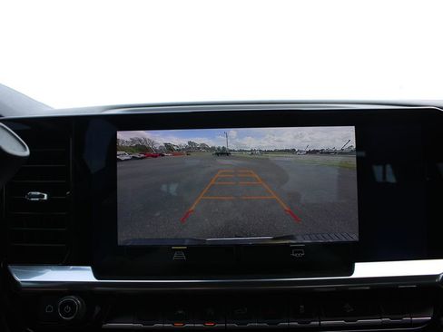 Used 2023 Chevrolet Silverado 1500 LT w/ Z71 Off-Road Package image 36