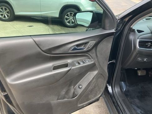 Used 2022 Chevrolet Equinox LT image 9