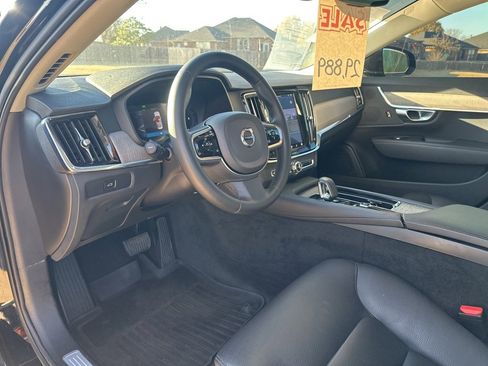 Used 2024 Volvo S90 B6 Plus image 17