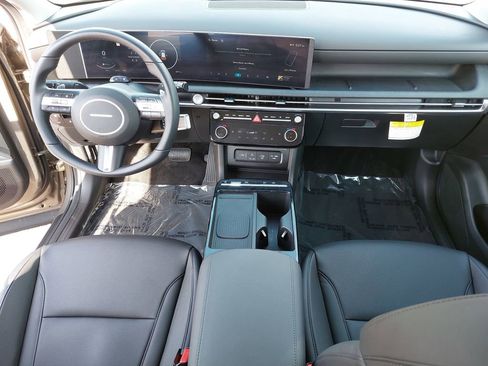 Certified 2025 Hyundai Tucson SEL AWD/4WD image 9