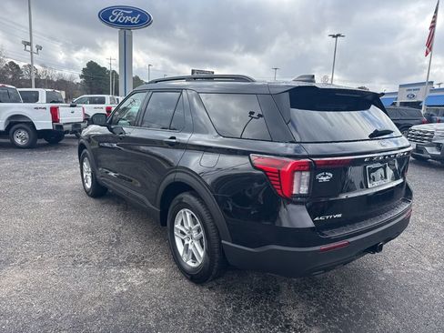 New 2026 Ford Explorer Active image 5