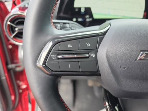 Used 2025 Chevrolet Equinox RS w/ Safety and Technology Package image 34