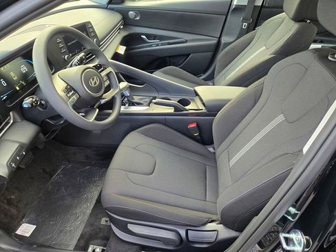 New 2026 Hyundai Elantra SE w/ Cargo Package FWD image 15