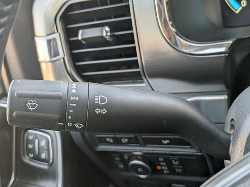 Used 2022 Ford F150 Lariat w/ Equipment Group 501A Mid image 29