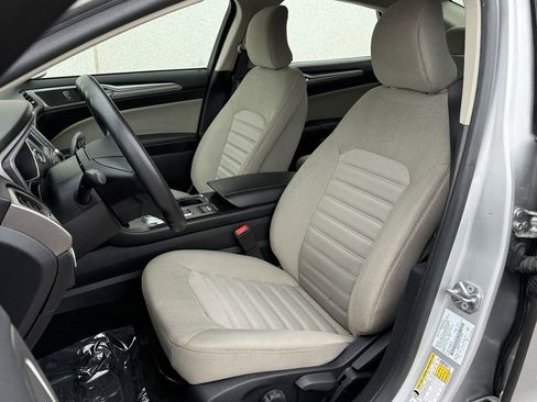 Used 2018 Ford Fusion S FWD image 13